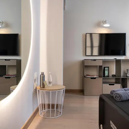 Savona 18 Suites Milan Room photo