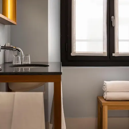 Savona 18 Suites Milan Room photo